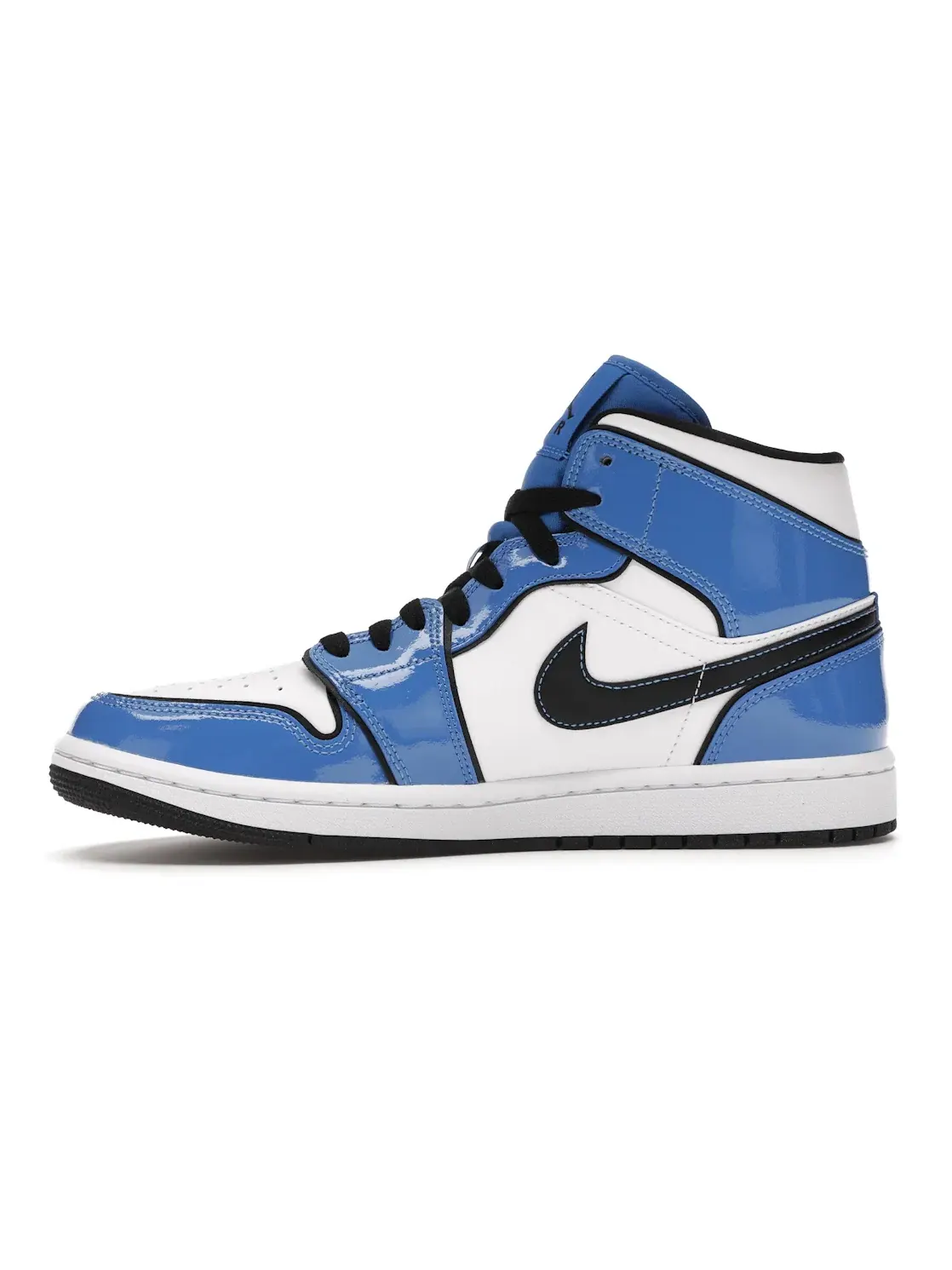 Мужские кроссовки с патентованной кожей Jordan 1 Mid Signal Blue Jordan — изображение 3 из 4, синий/черный-белый