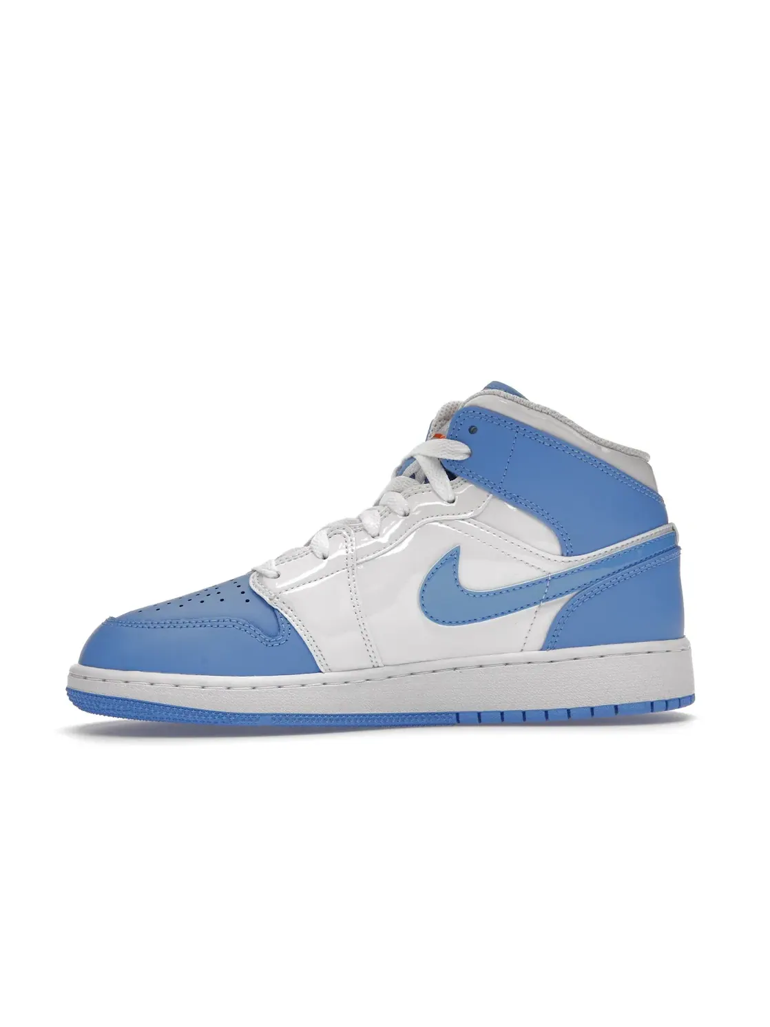 Детские кроссовки с принтом Jordan 1 Mid Sneaker School Game Winner (GS) Jordan — изображение 3 из 4, белый//синий