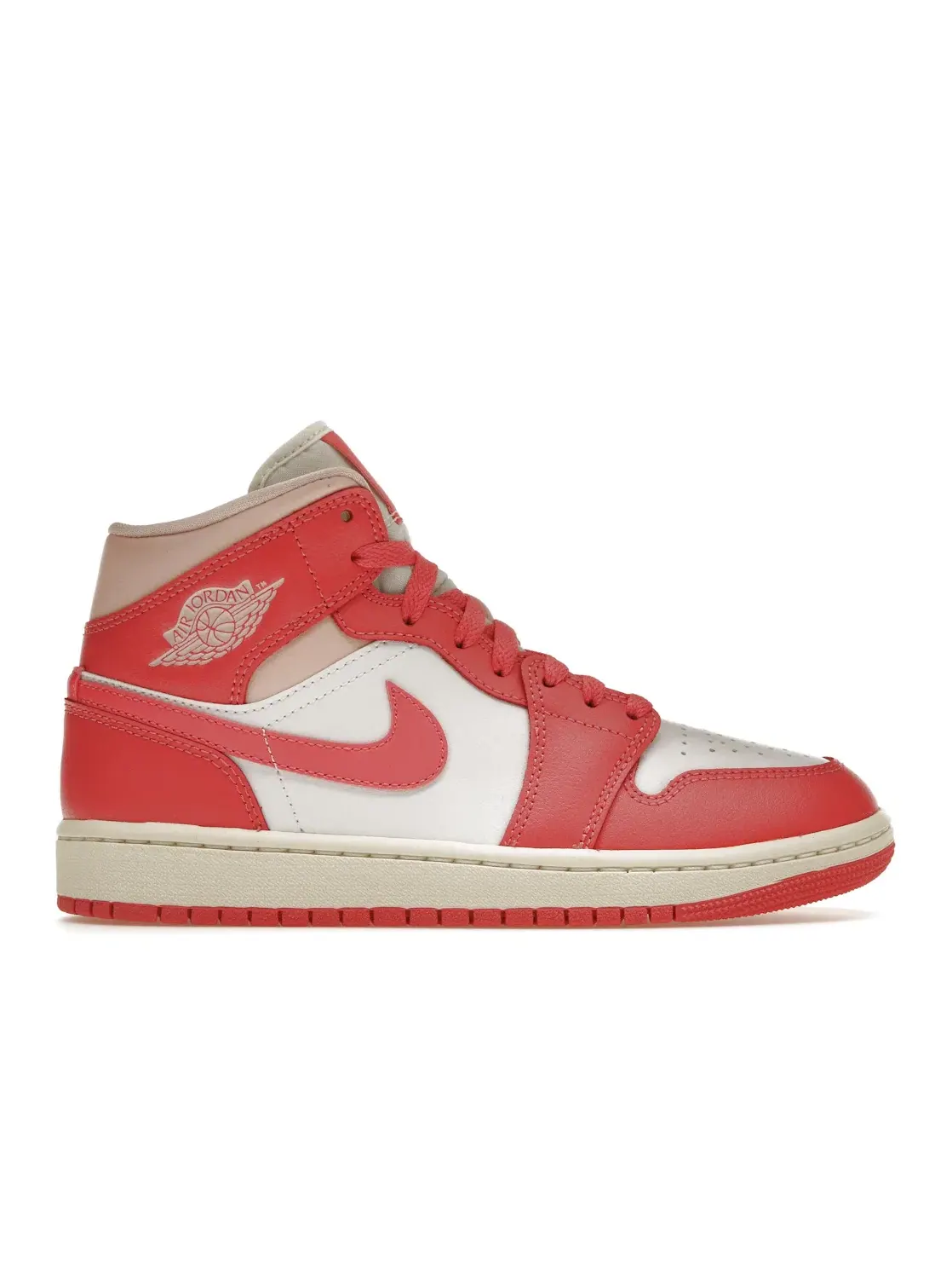 Женские кроссовки с двухцветным дизайном Jordan 1 Mid Strawberries and Cream — изображение 1 из 4, белый