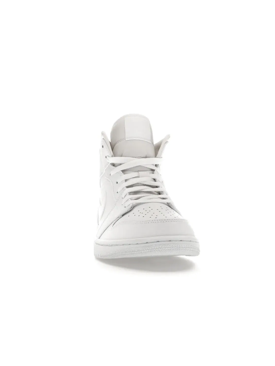 Мужской кед Air Jordan 1 Mid Triple White Jordan — изображение 2 из 4, белый/белый-белый
