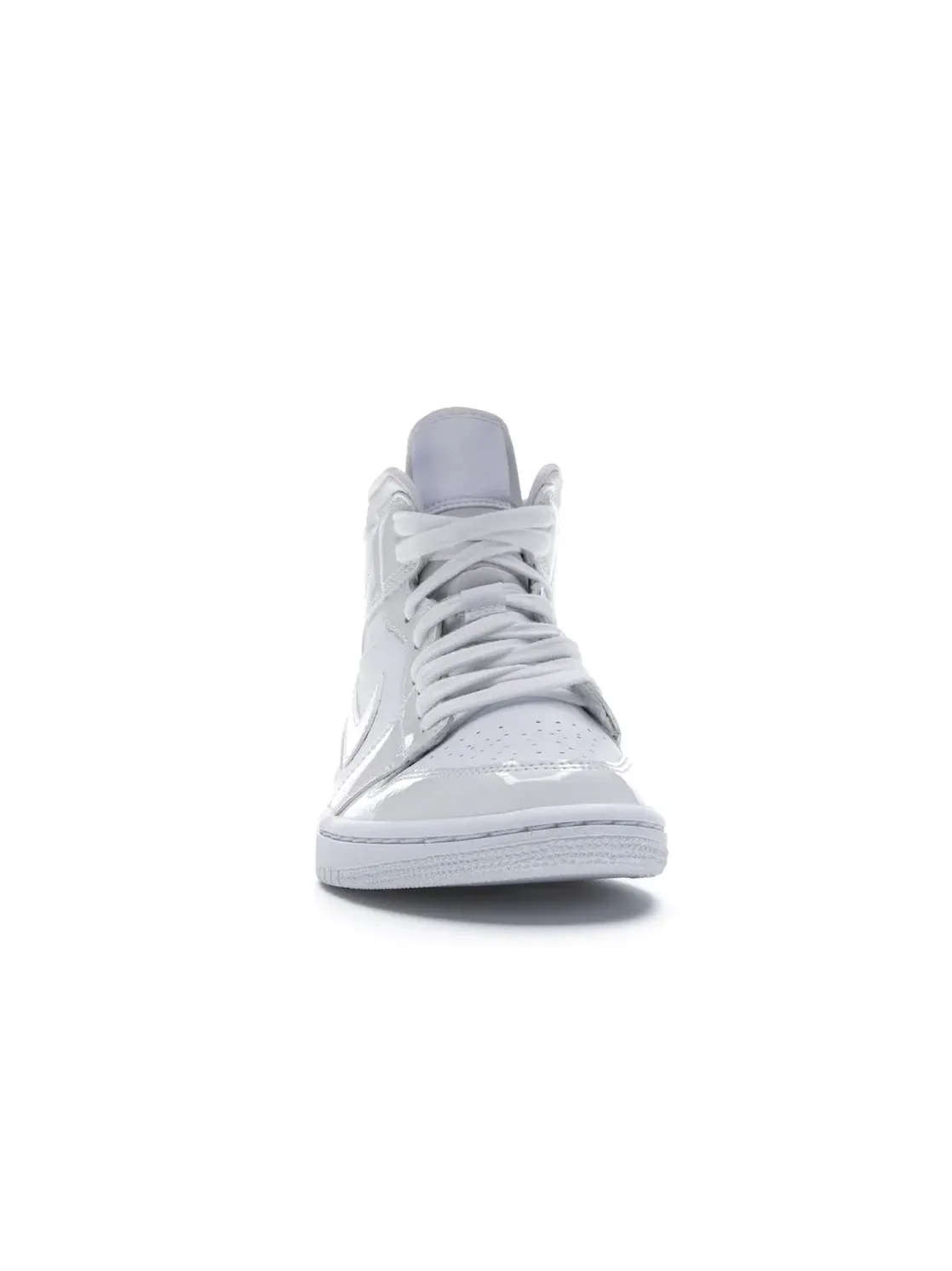 Женские кроссовки с патентованными элементами Jordan 1 Mid Jordan — изображение 2 из 4, белый/белый-белый