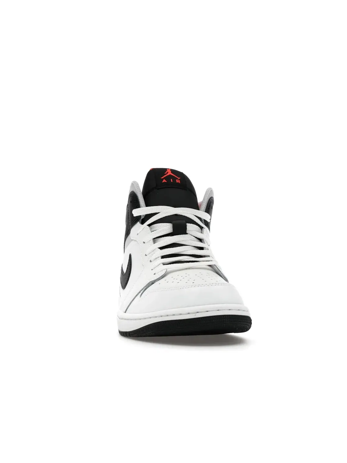 Мужские кроссовки с кожаным верхом Jordan 1 Mid — изображение 2 из 4, белый/серый//черный