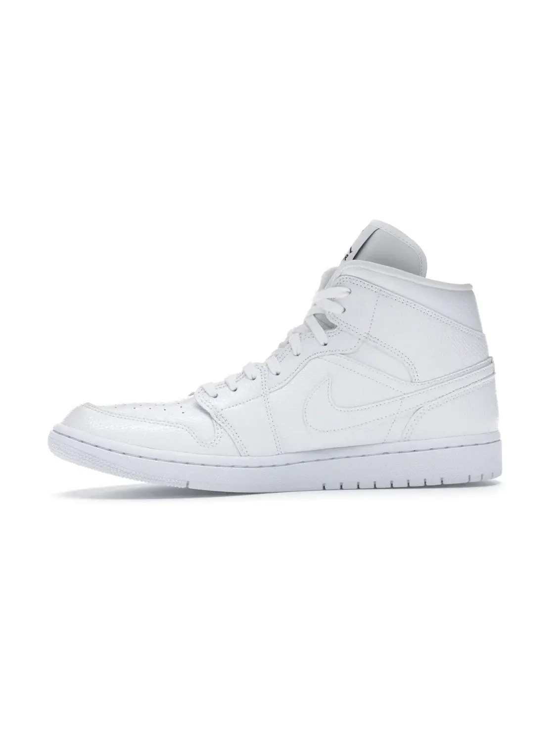Женские кроссовки с змеиным принтом Jordan 1 Mid Jordan — изображение 3 из 4, белый/белый-белый