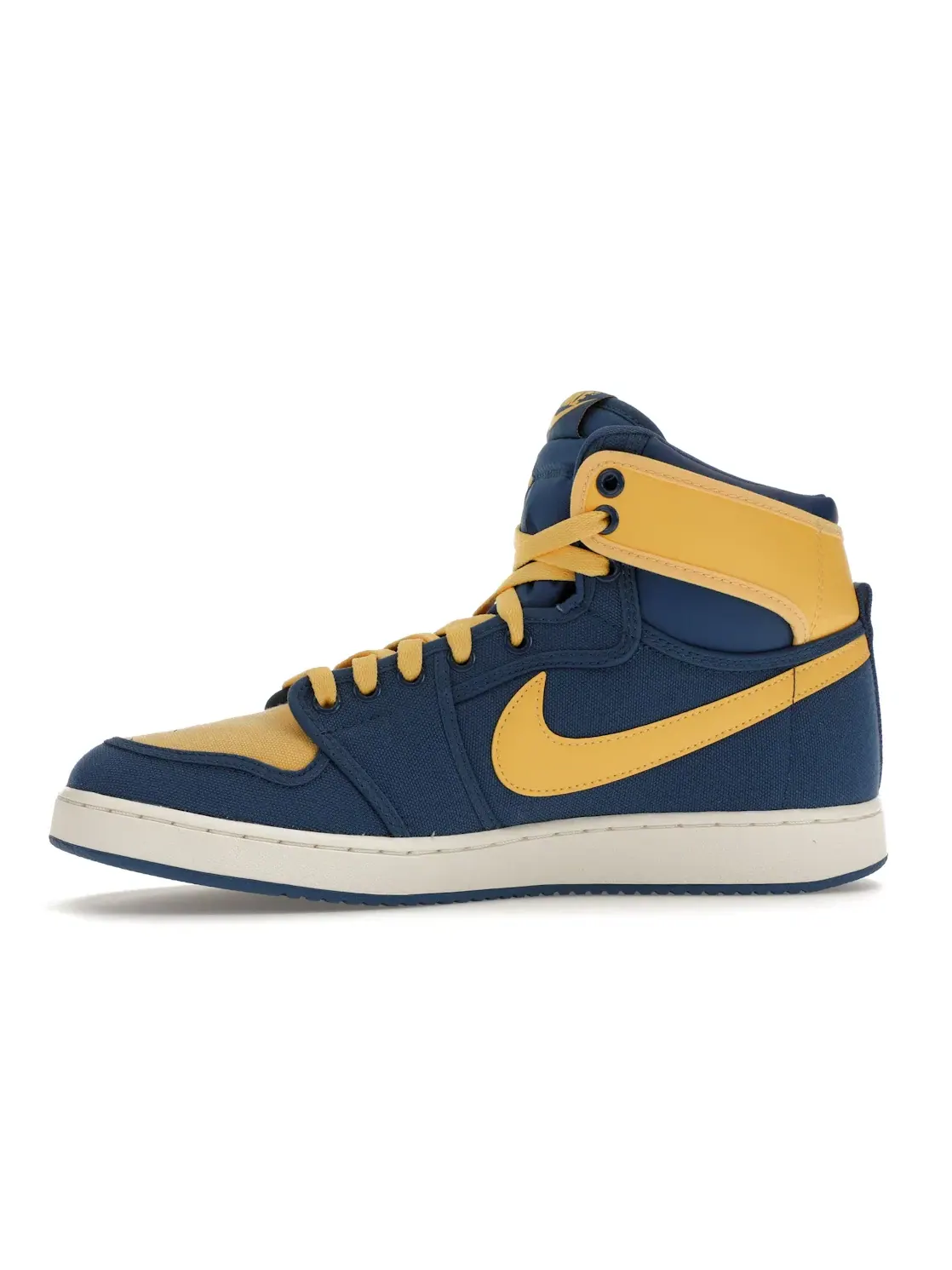 Мужской кроссовки Lifestyle Jordan 1 Retro AJKO Jordan — изображение 3 из 4, синий/золотистый