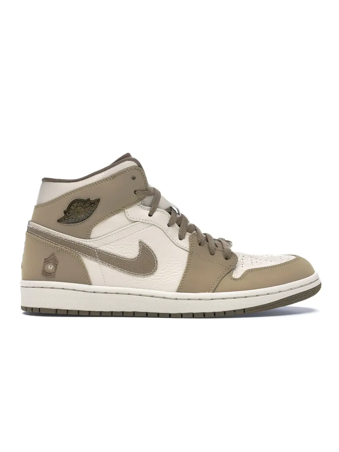 Мужские кроссовки Lifestyle Jordan 1 Retro Jordan — изображение 1 из 4, белый