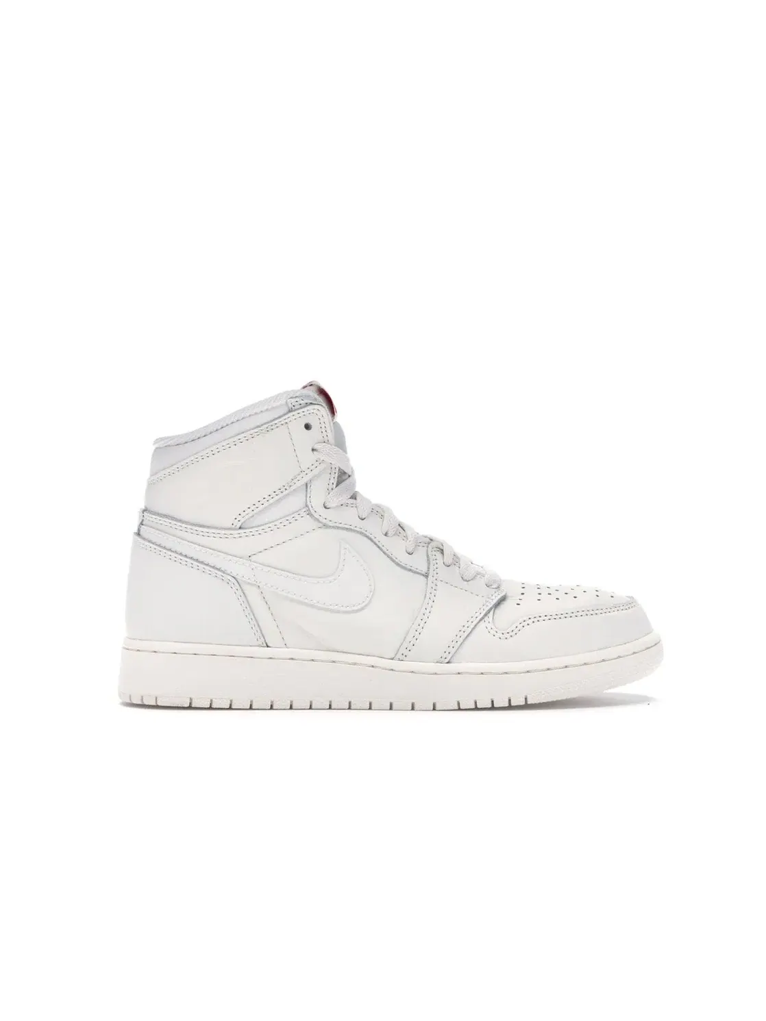 Детские кроссовки Lifestyle с монолитным верхом Jordan 1 Retro High OG — изображение 1 из 4, красный