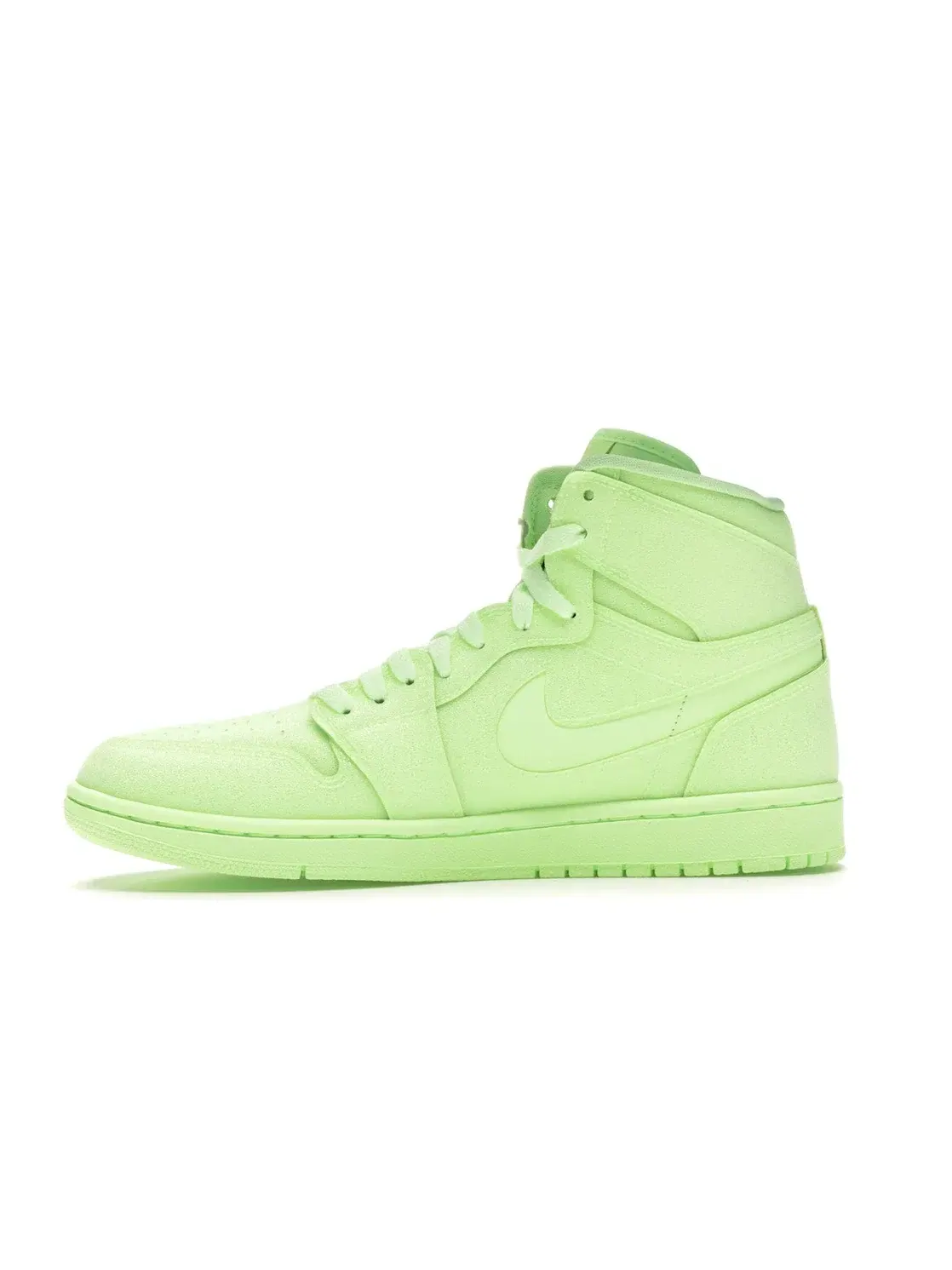 Женские кроссовки с высоким верхом Jordan 1 Retro High, Barely Volt — изображение 3 из 4