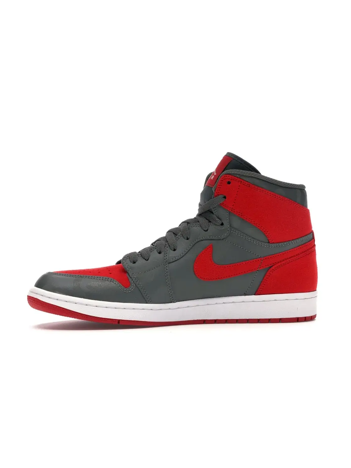 Мужские кроссовки Lifestyle с камуфляжным принтом Jordan 1 Retro High Jordan — изображение 3 из 4