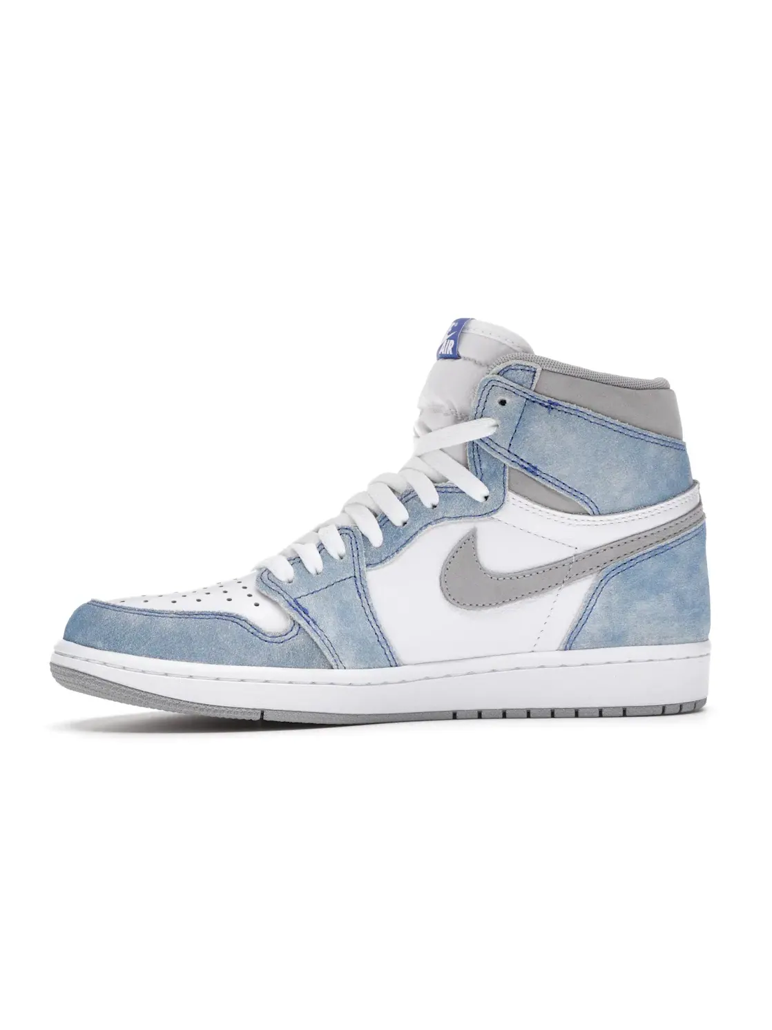 Мужские кроссовки с кожаным верхом Jordan 1 Retro High — изображение 3 из 4, светлый серый-белый