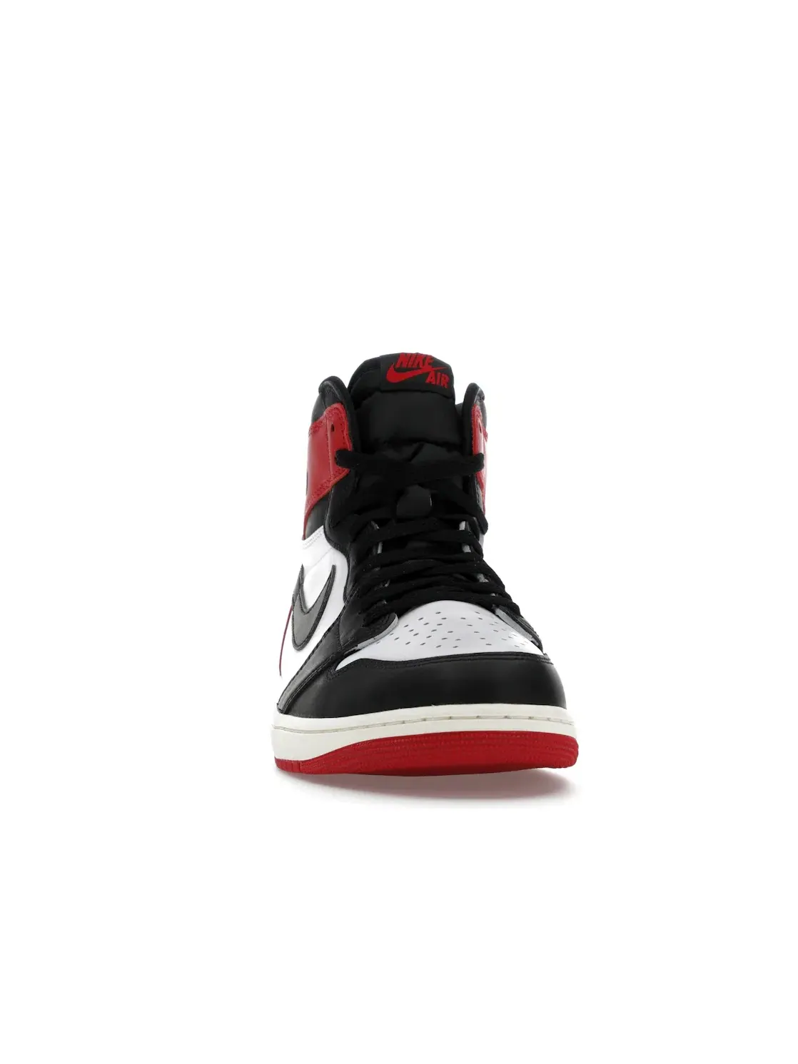 Мужские кроссовки с обновленным дизайном Jordan 1 Retro High OG Jordan — изображение 2 из 4