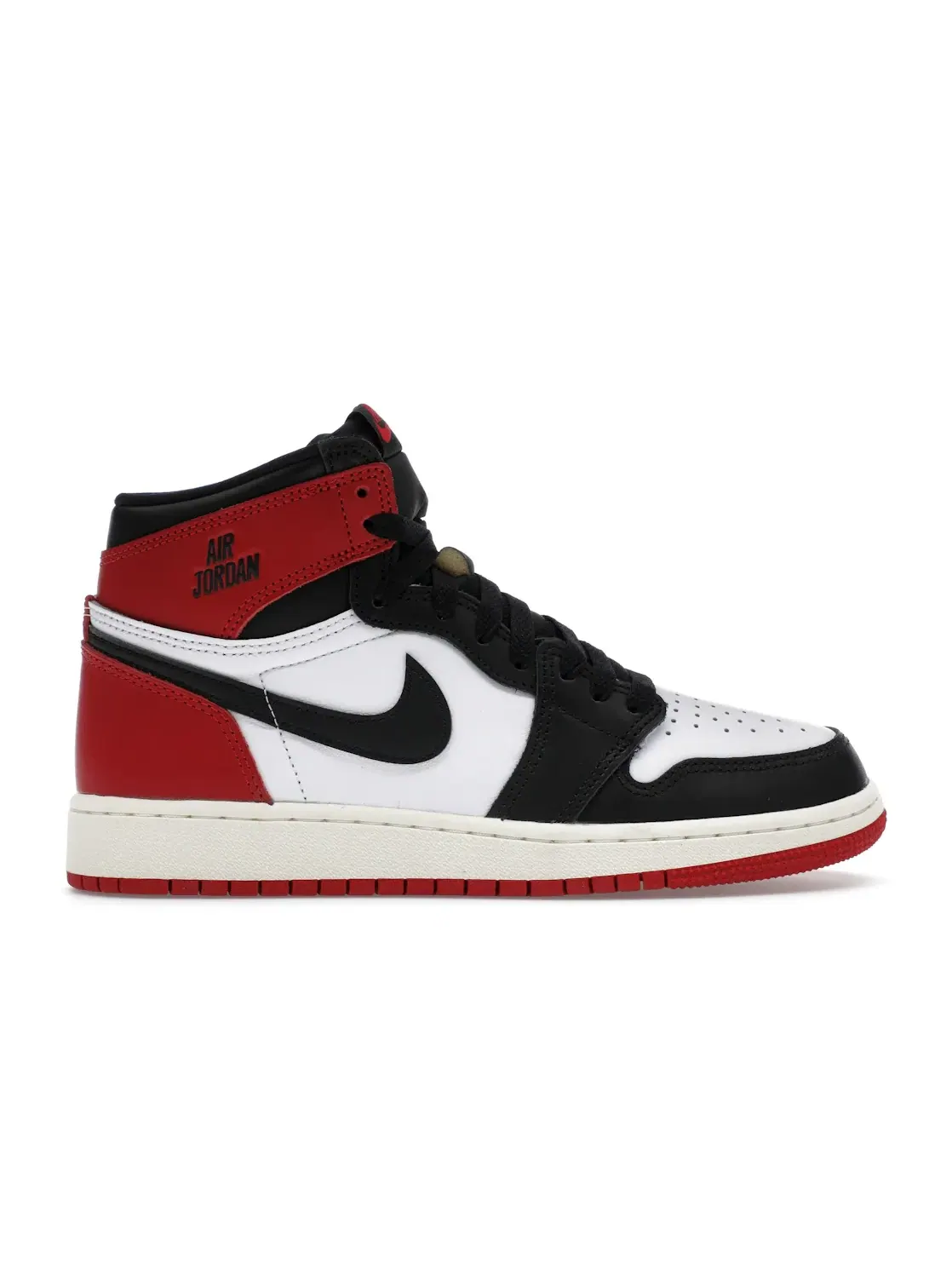 Детские кроссовки Lifestyle Jordan 1 Retro High OG Black Toe Reimagined (GS) Jordan — изображение 1 из 4