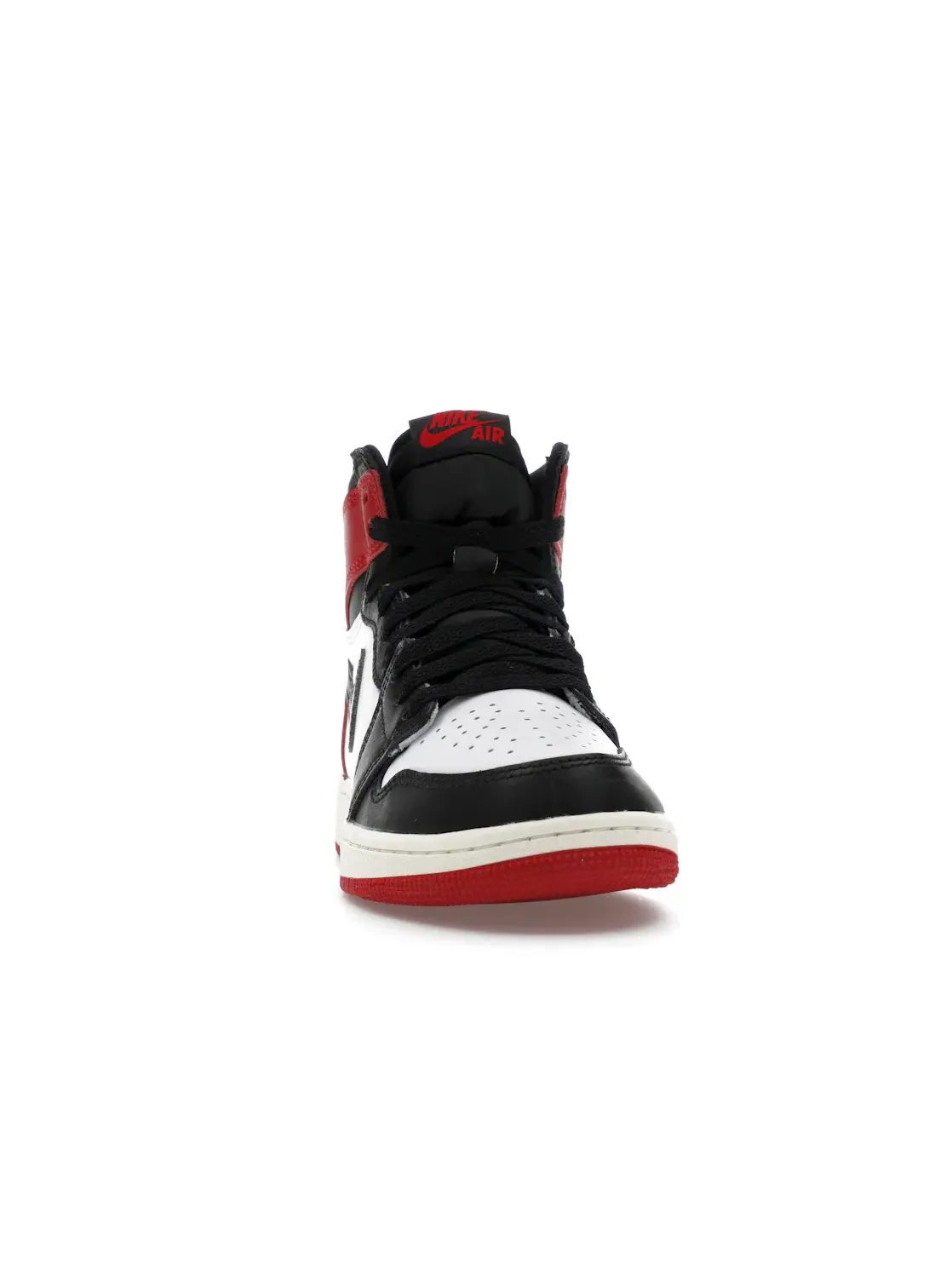 Детские кроссовки Lifestyle Jordan 1 Retro High OG Black Toe Reimagined (GS) Jordan — изображение 2 из 4