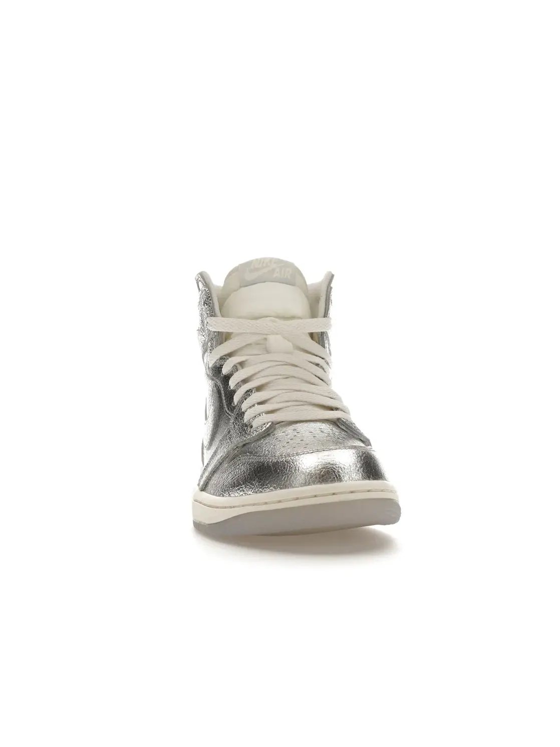 Женские кроссовки Lifestyle с металлическим акцентом Jordan 1 Retro High OG — изображение 2 из 4