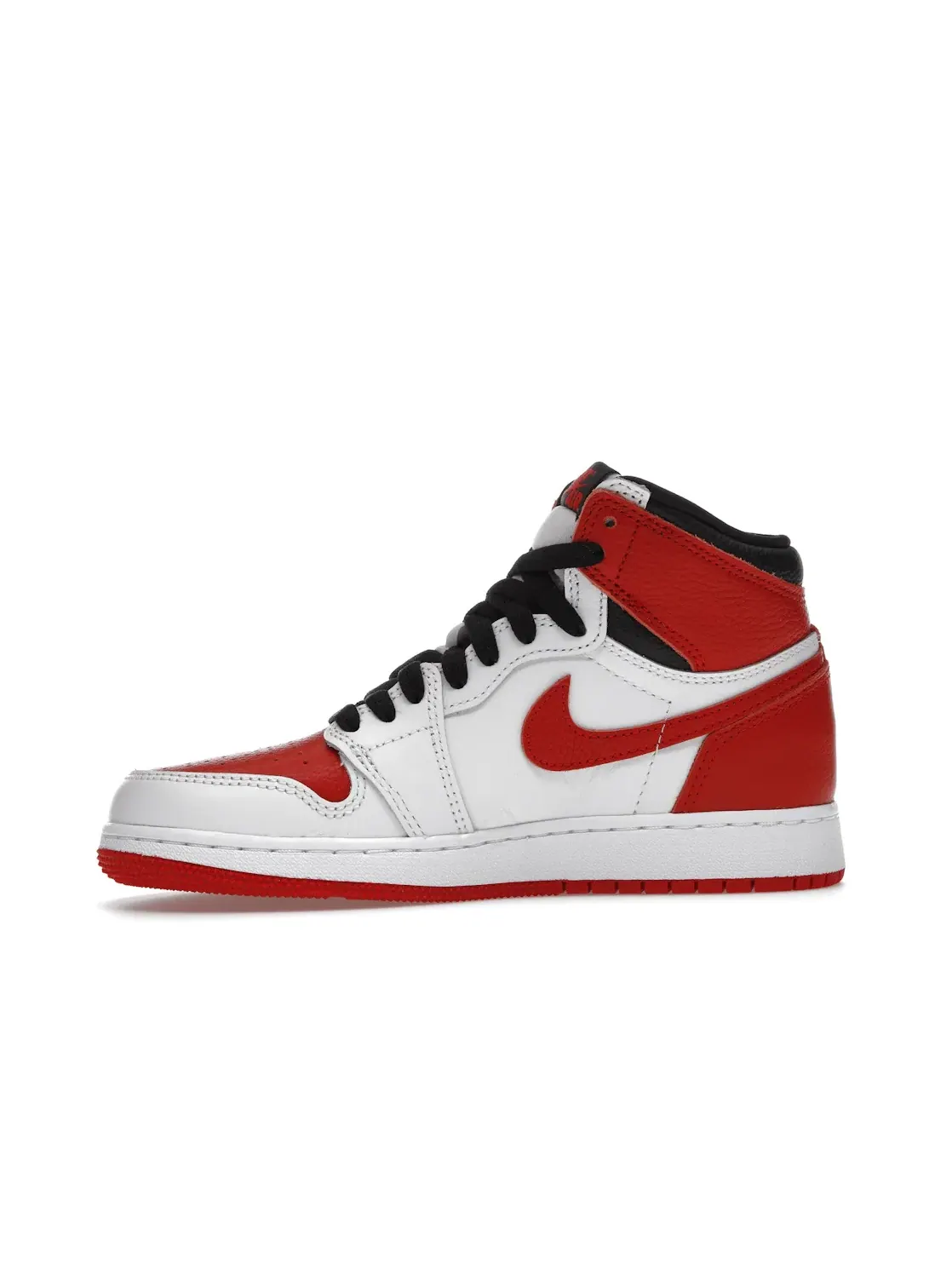 Детские кроссовки Lifestyle с кожаным верхом Jordan 1 Retro High OG Heritage — изображение 3 из 4, белый/красный-черный