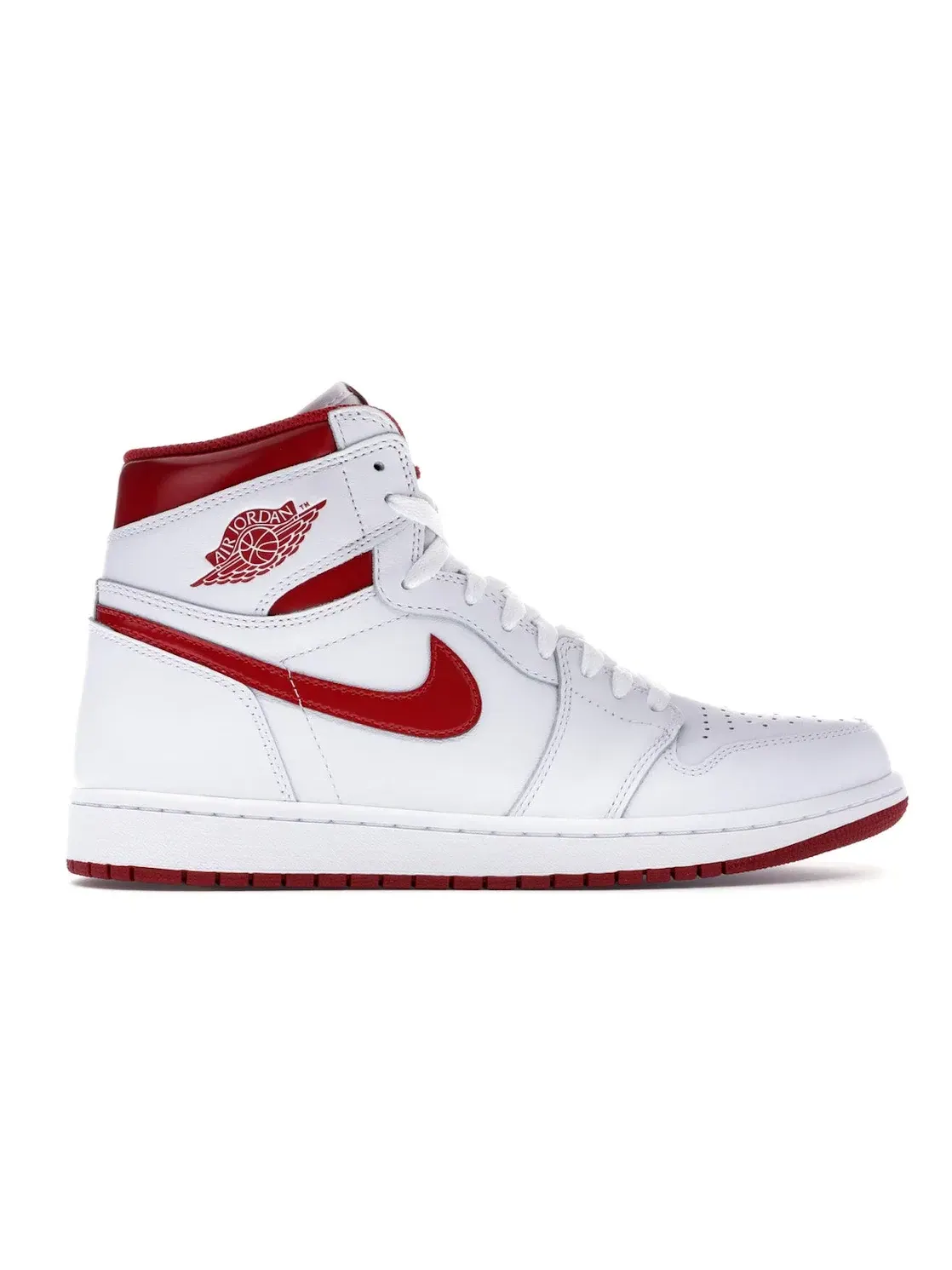Мужские кроссовки lifestyle с перфорированным носком Jordan 1 Retro Jordan — изображение 1 из 4, белый/красный