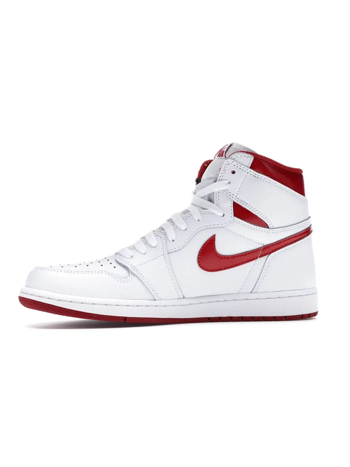 Мужские кроссовки lifestyle с перфорированным носком Jordan 1 Retro Jordan — изображение 3 из 4, белый/красный