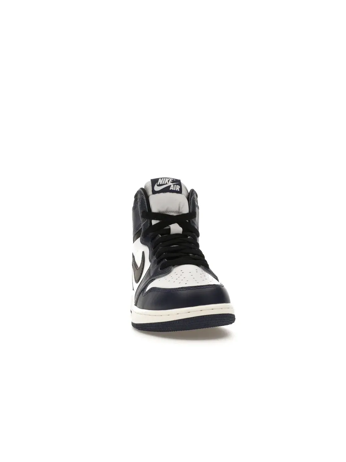 Детские кроссовки высокие с классическим дизайном Jordan 1 Retro High OG Jordan — изображение 2 из 4