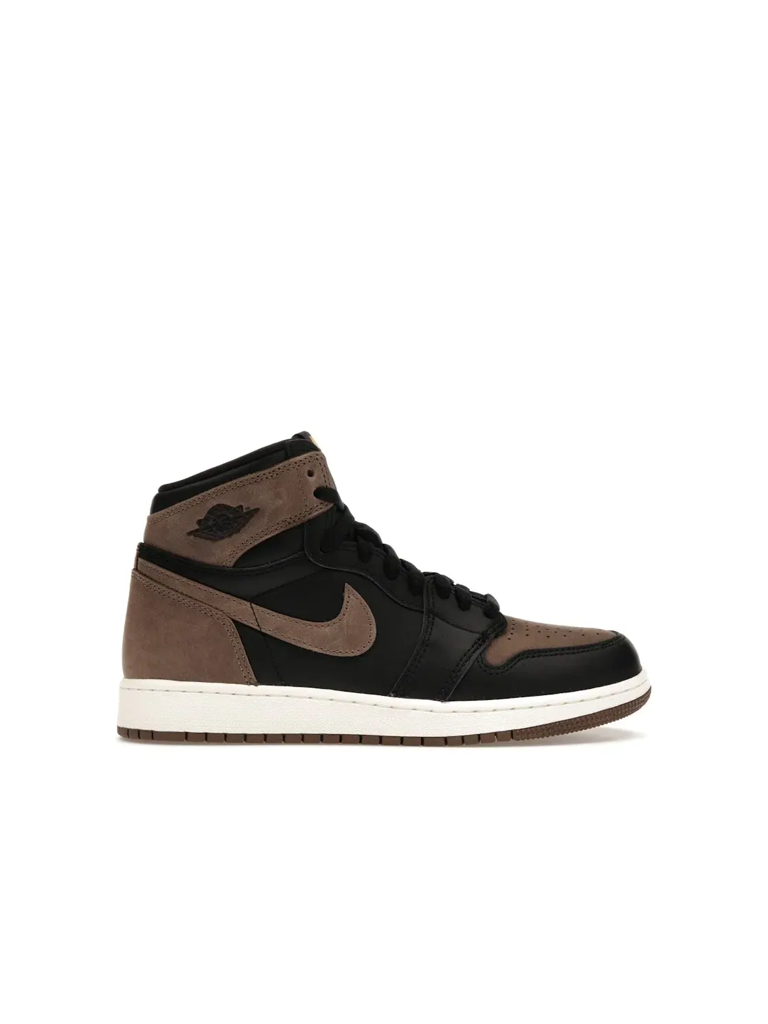 Детские кроссовки высокие с замшевыми накладками Jordan 1 Retro High OG — изображение 1 из 4