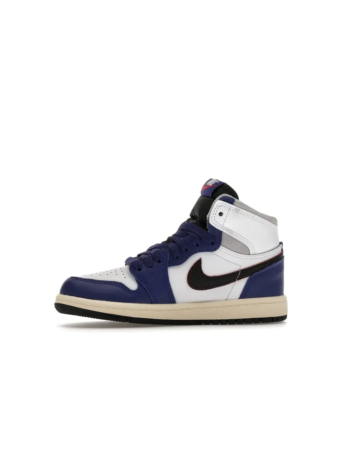 Детские кроссовки высокие с брендовым дизайном Jordan 1 Retro High OG Jordan — изображение 3 из 4