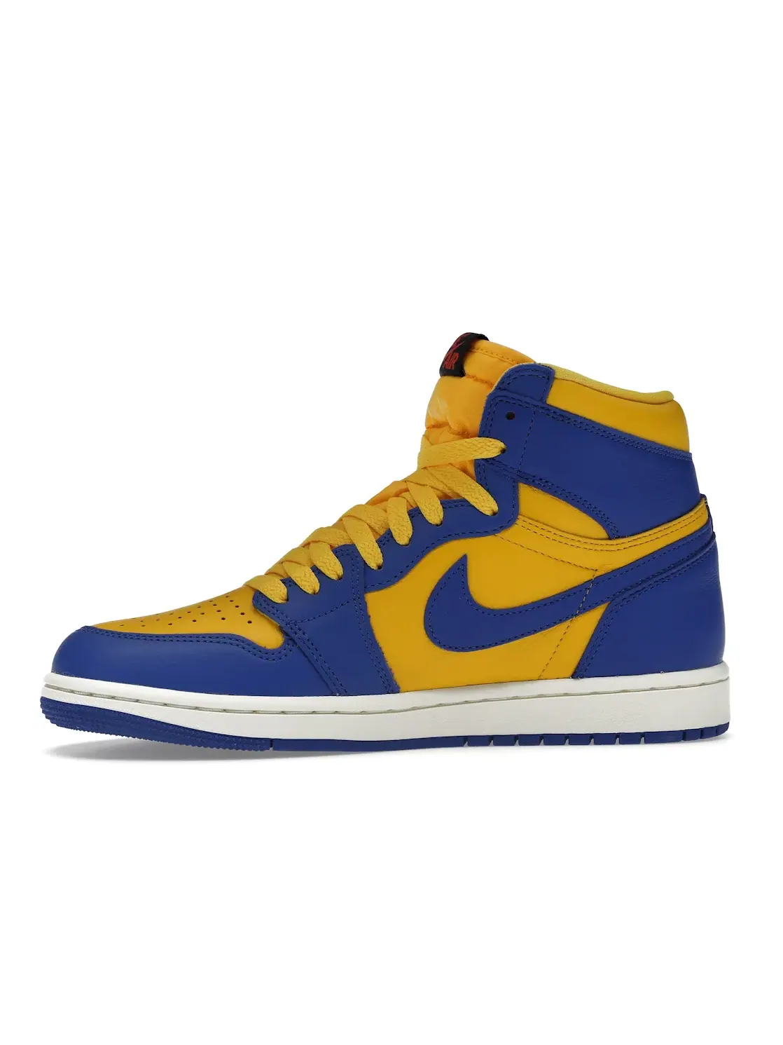 Женские кроссовки для активного отдыха с высоким берцем Jordan 1 Retro High OG Reverse Laney Jordan — изображение 3 из 4