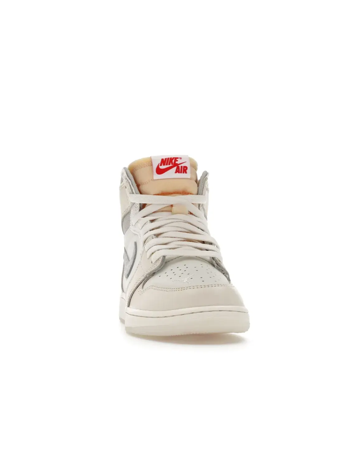 Детские кроссовки для мальчиков с замшевыми вставками Jordan 1 Retro High OG — изображение 2 из 4