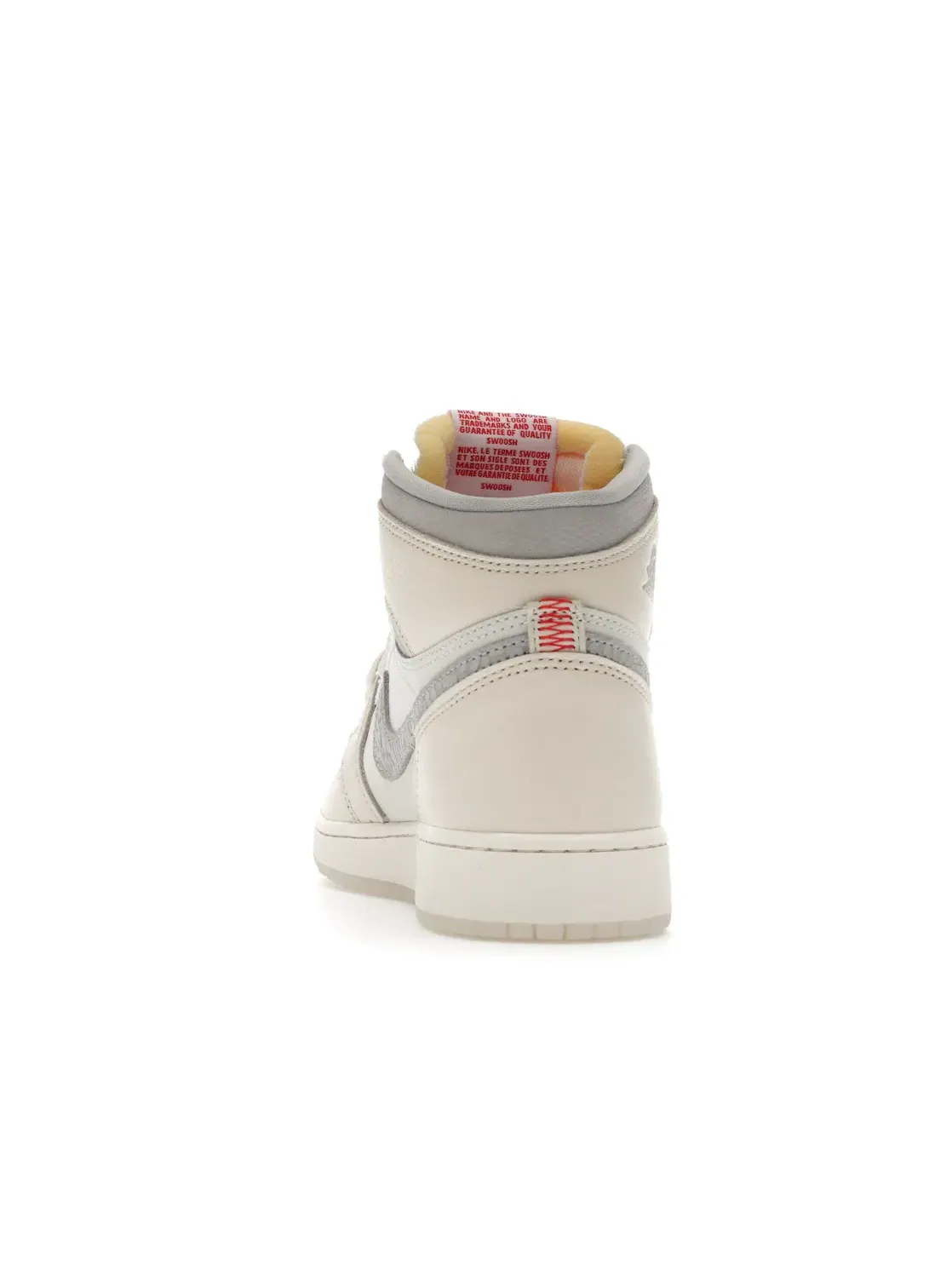 Детские кроссовки для мальчиков с замшевыми вставками Jordan 1 Retro High OG — изображение 4 из 4