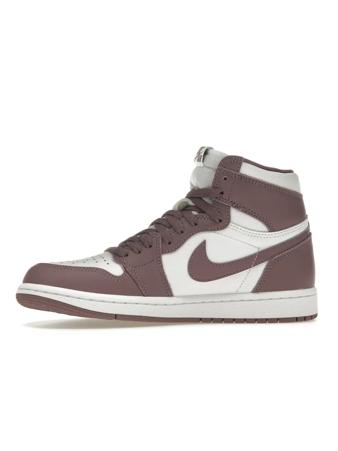 Мужские кроссовки высокий с цветовым акцентом Jordan 1 Retro High OG Jordan — изображение 3 из 4, белый//белый