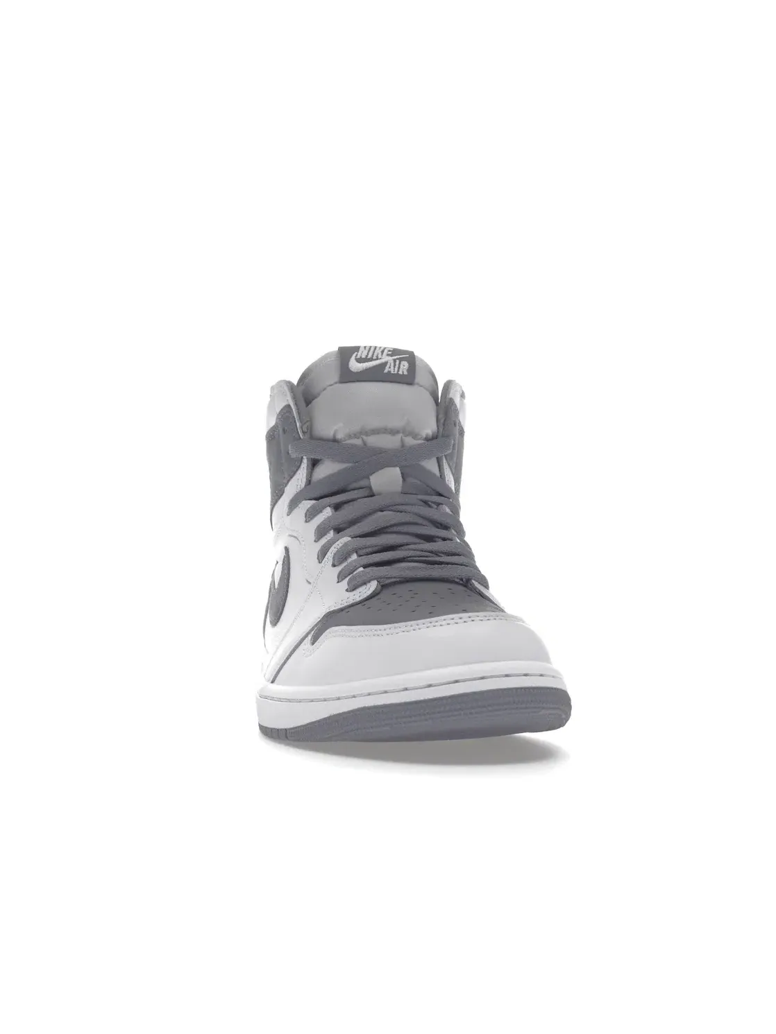 Мужские кроссовки с перфорированным носком Jordan 1 Retro High OG Jordan — изображение 2 из 4, белый