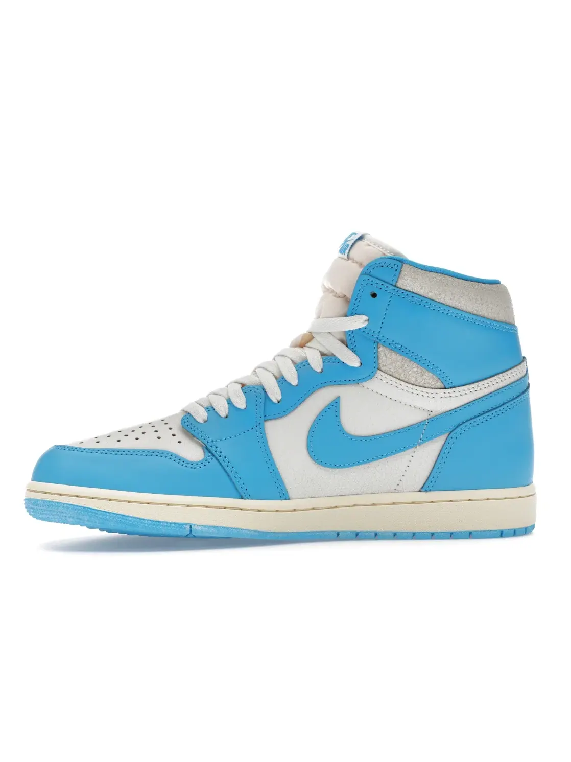 Мужские кроссовки с состаренным эффектом Jordan 1 Retro High OG Jordan — изображение 3 из 4, темный синий