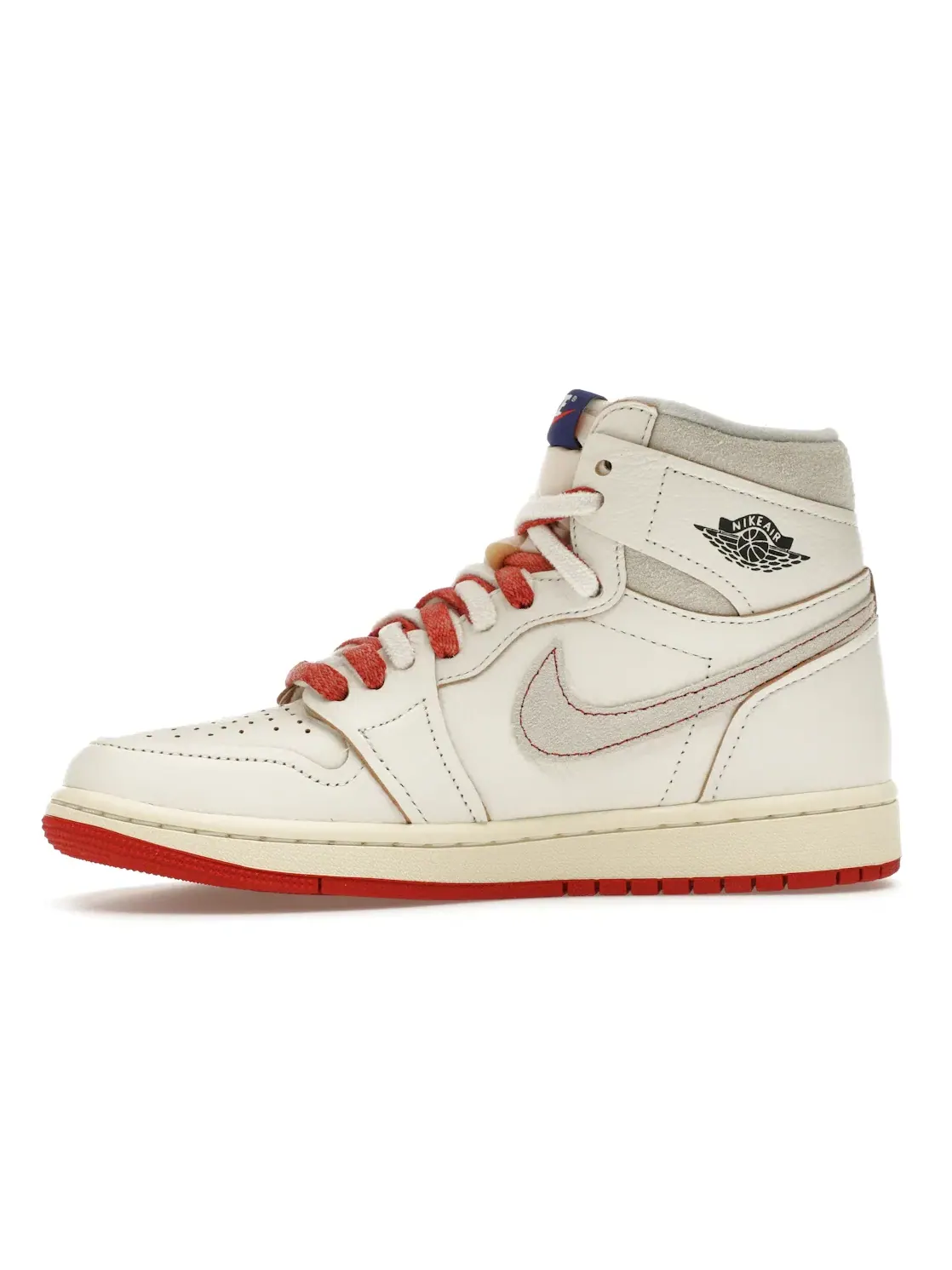 Женские кроссовки с премиум-кожей Jordan 1 Retro High Jordan, Sail/Cinnabar/Light Bone — изображение 3 из 4