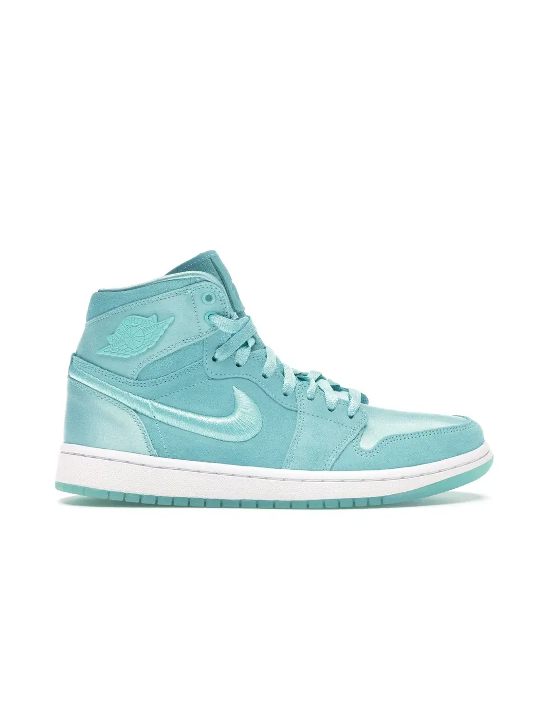 Женские кроссовки с замшей Light Aqua Jordan 1 Retro High Jordan — изображение 1 из 4