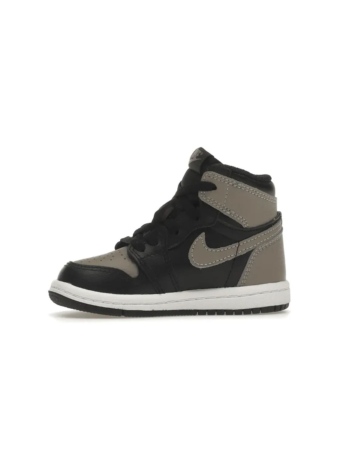 Детские кроссовки высокие с цветовой гаммой Jordan 1 Retro High Shadow (2018) (TD) Jordan — изображение 3 из 4