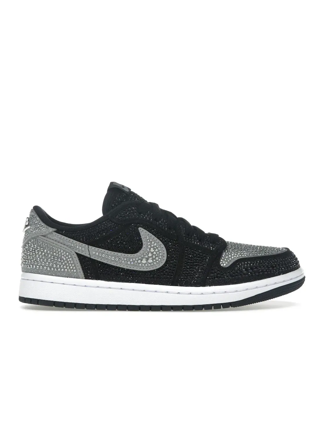 Женские кроссовки с кристаллами Swarovski Jordan 1 Retro Low OG Jordan, Stealth/Stealth — изображение 1 из 4