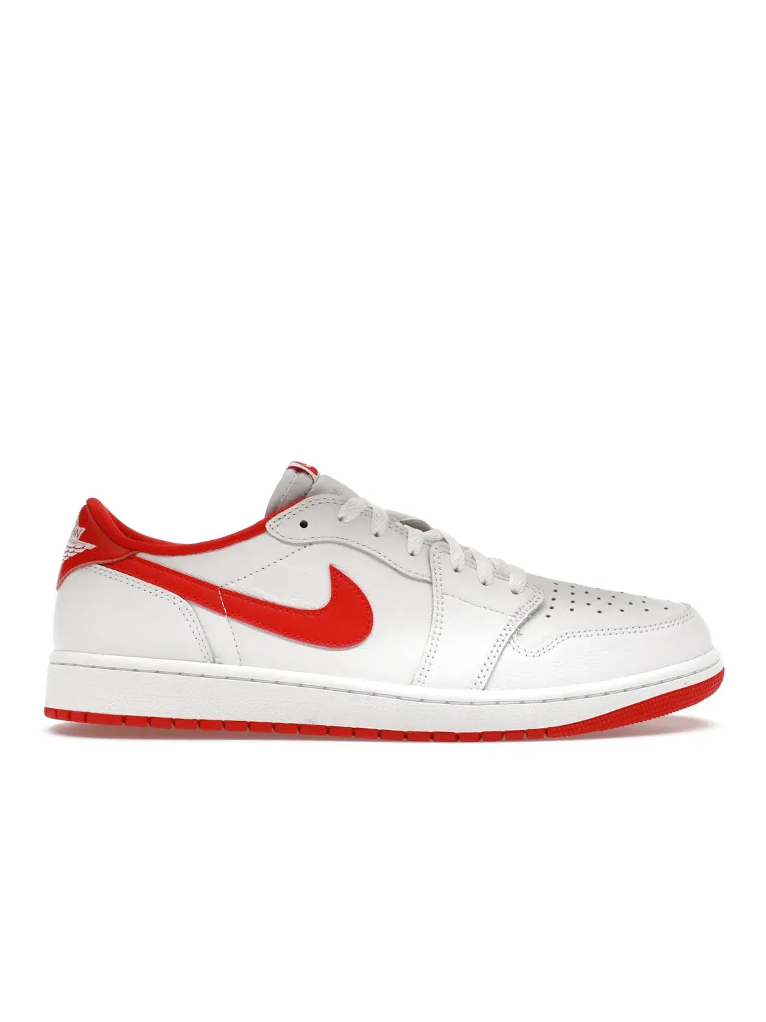 Мужские кроссовки с кожаным верхом Jordan 1 Retro Low OG Jordan — изображение 1 из 4, белый/красный-белый