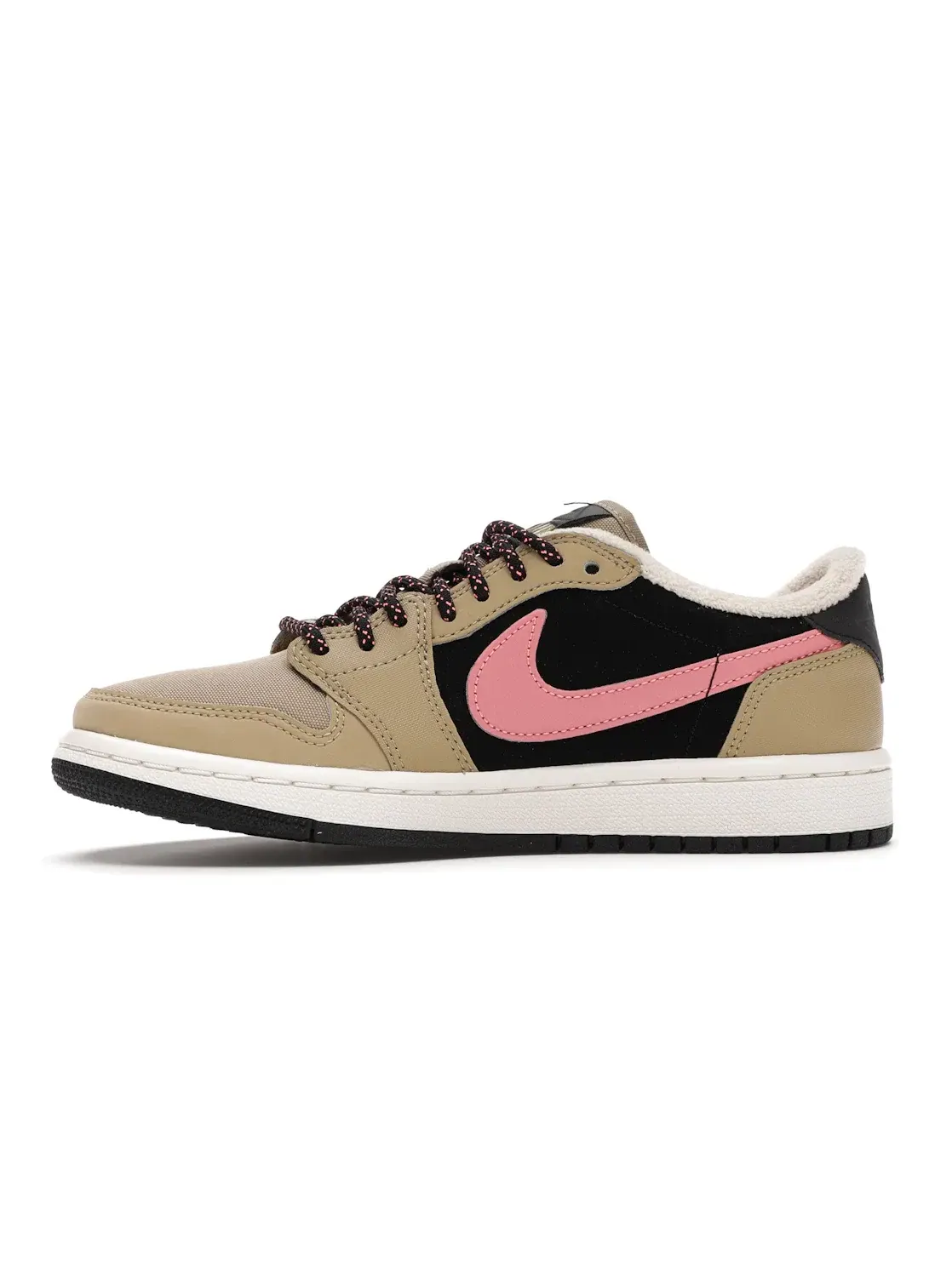 Женские кроссовки Lifestyle Jordan 1 Retro Low Utility Pack Jordan — изображение 3 из 4, бежевый/черный