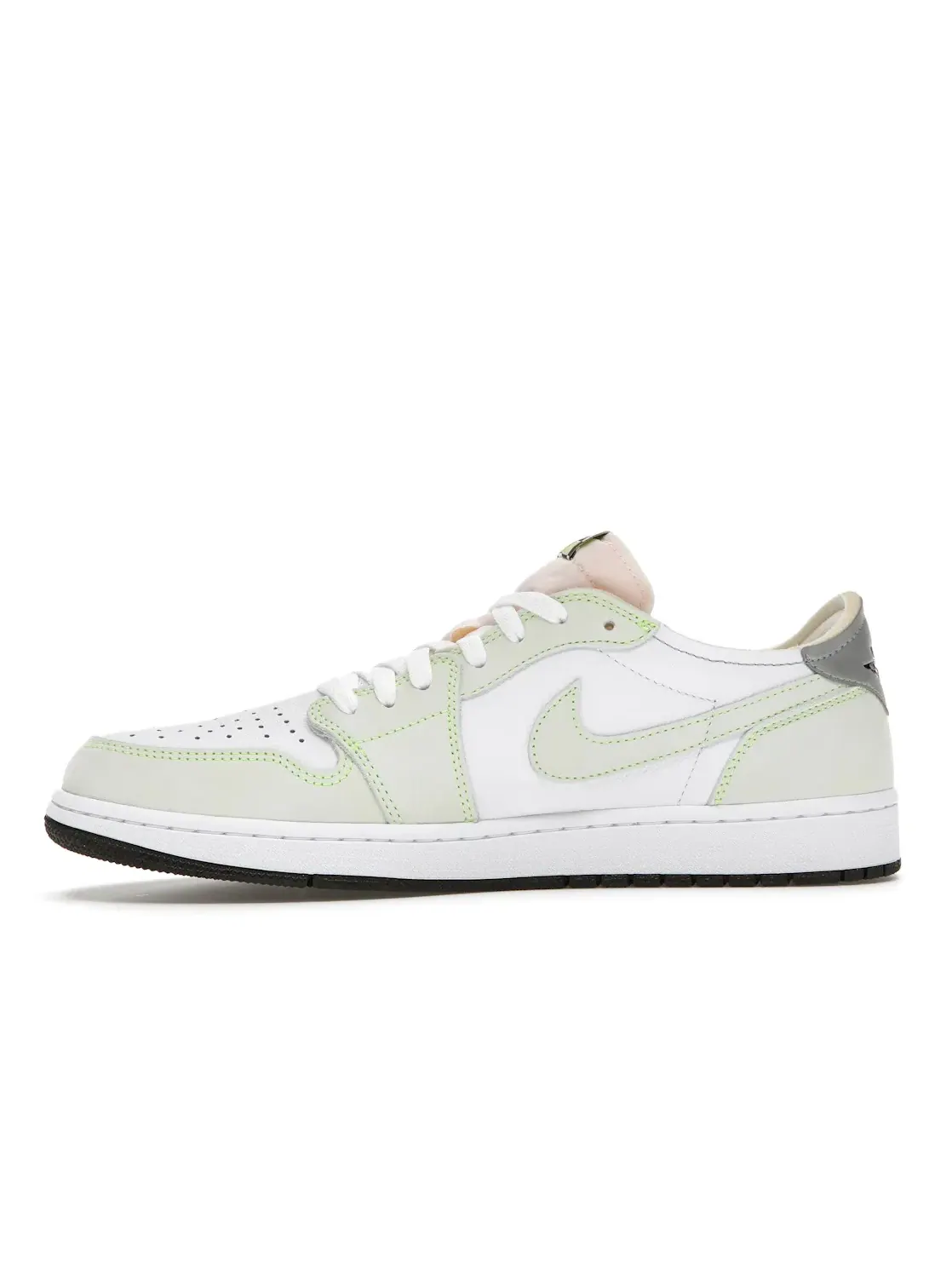 Мужские кроссовки с белой кожаной отделкой Jordan 1 Retro Low Jordan — изображение 3 из 4, белый зеленый черный