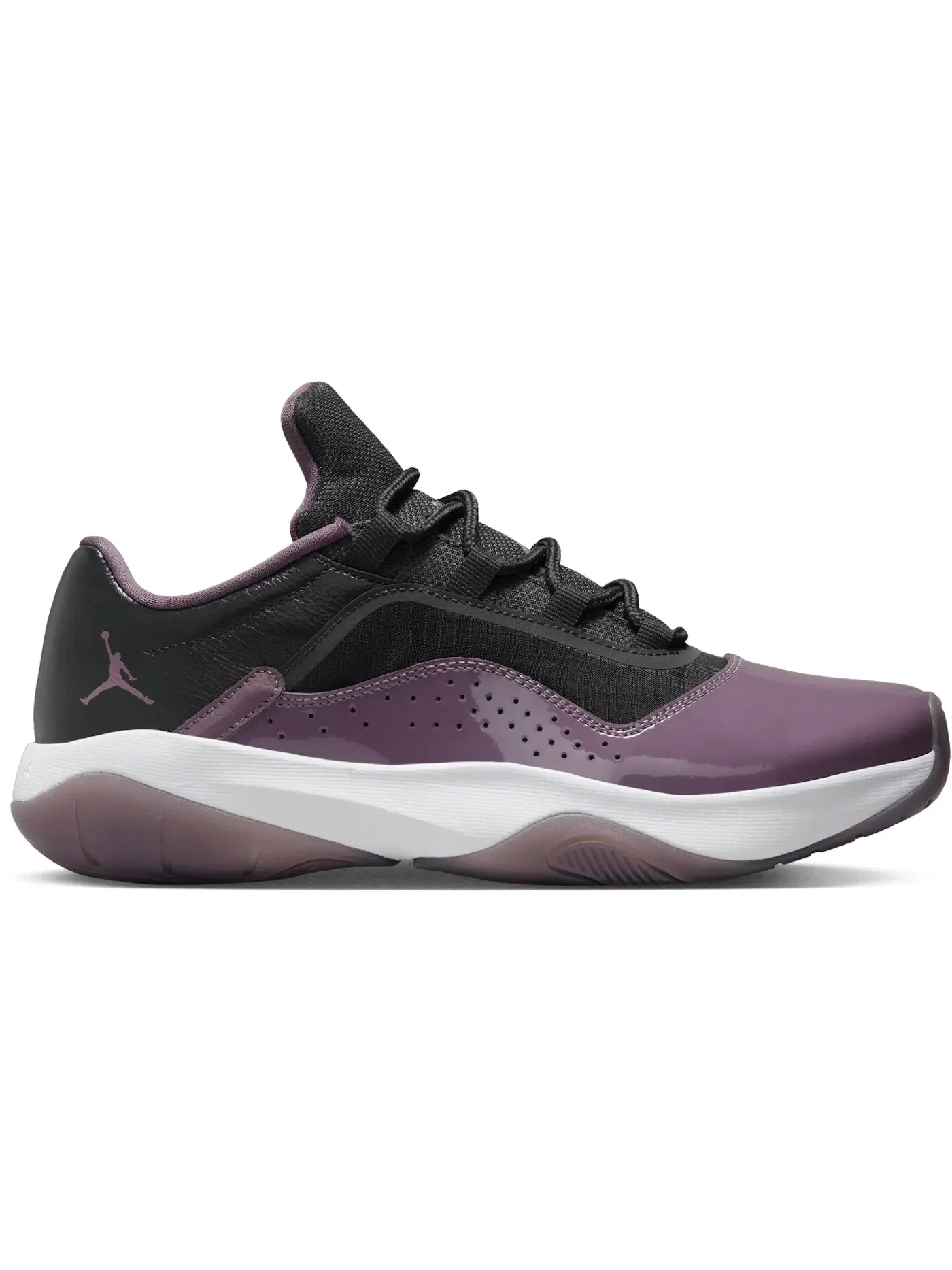 Женские кроссовки Lifestyle Jordan 11 CMFT Low Jordan