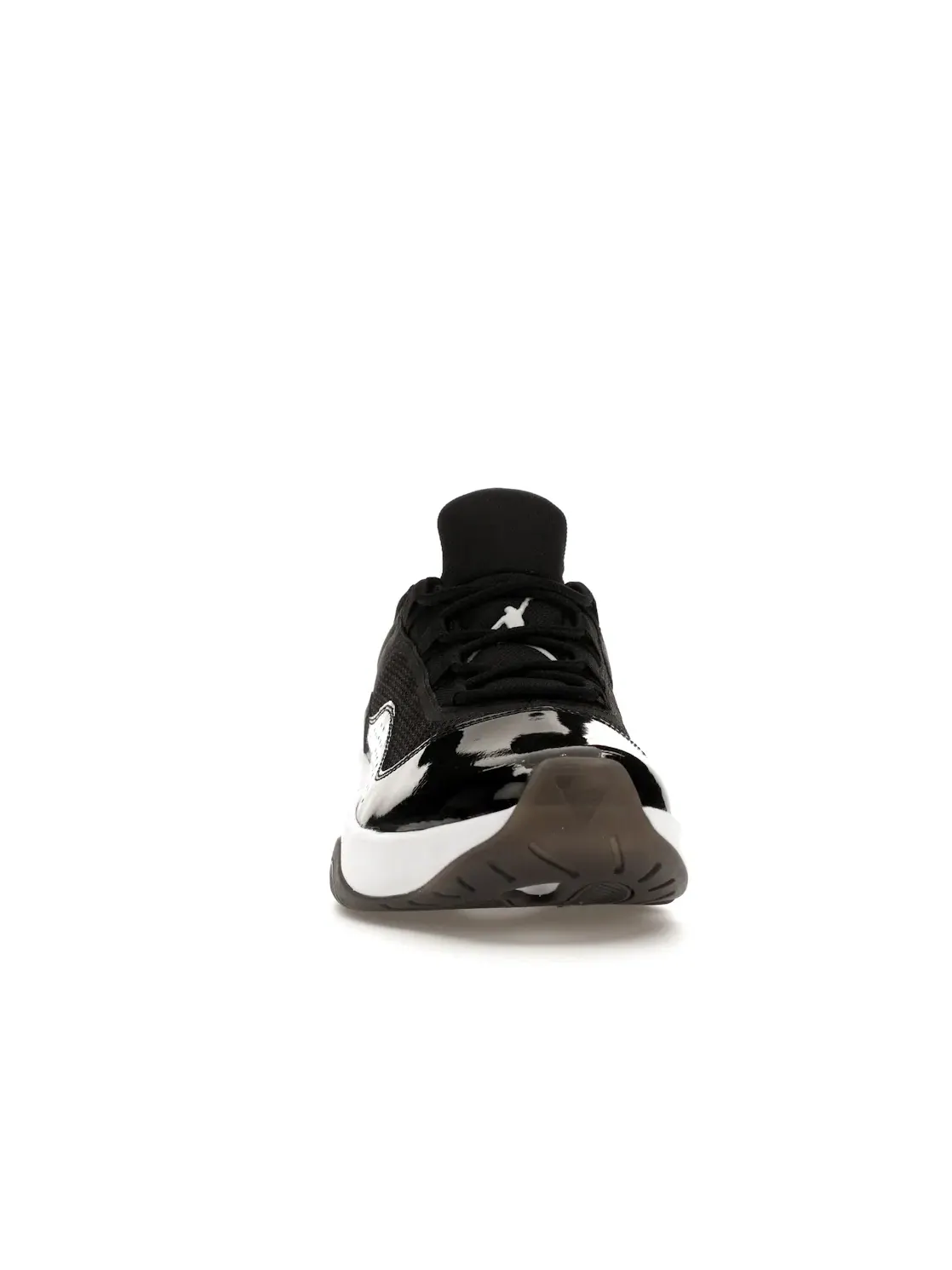 Мужские кроссовки с низким верхом Jordan 11 CMFT Low Jordan — изображение 2 из 4, черный/белый
