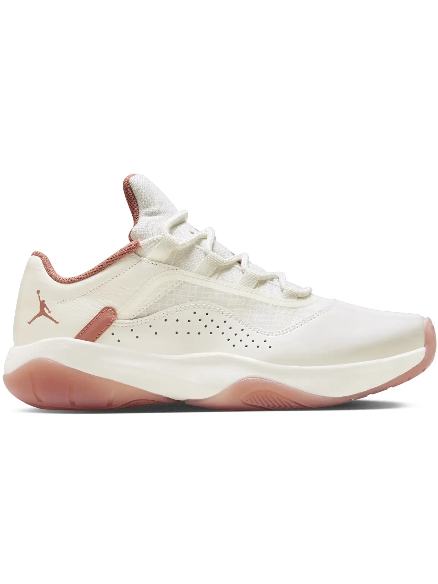 Женские кроссовки Lifestyle Jordan 11 CMFT Low Jordan