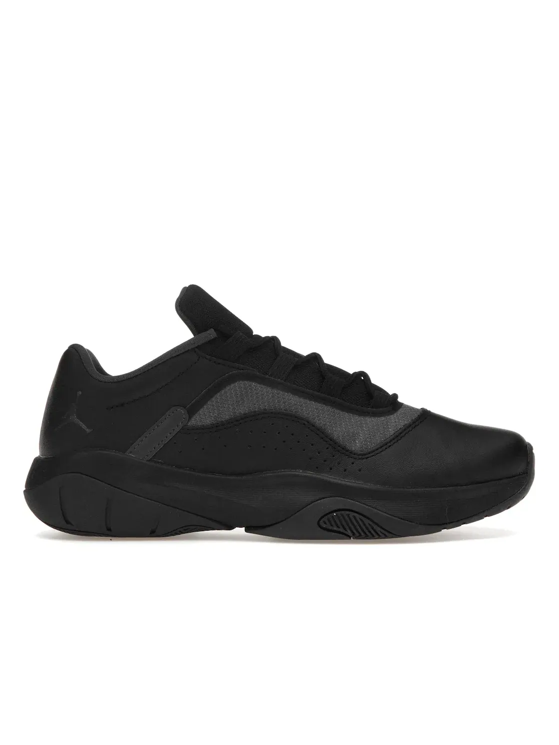 Мужские кроссовки Lifestyle Jordan 11 CMFT Low Jordan — изображение 1 из 4, черный/черный/черный