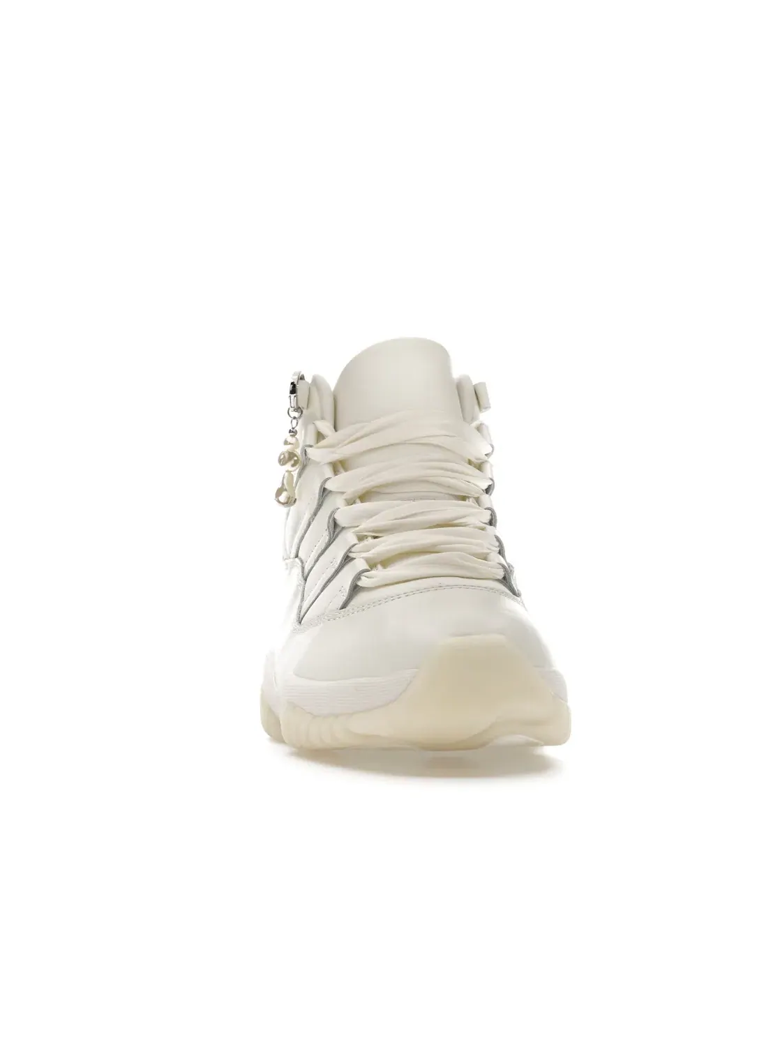 Женские кроссовки Lifestyle Джордан 11 Retro Pearl Jordan — изображение 2 из 4
