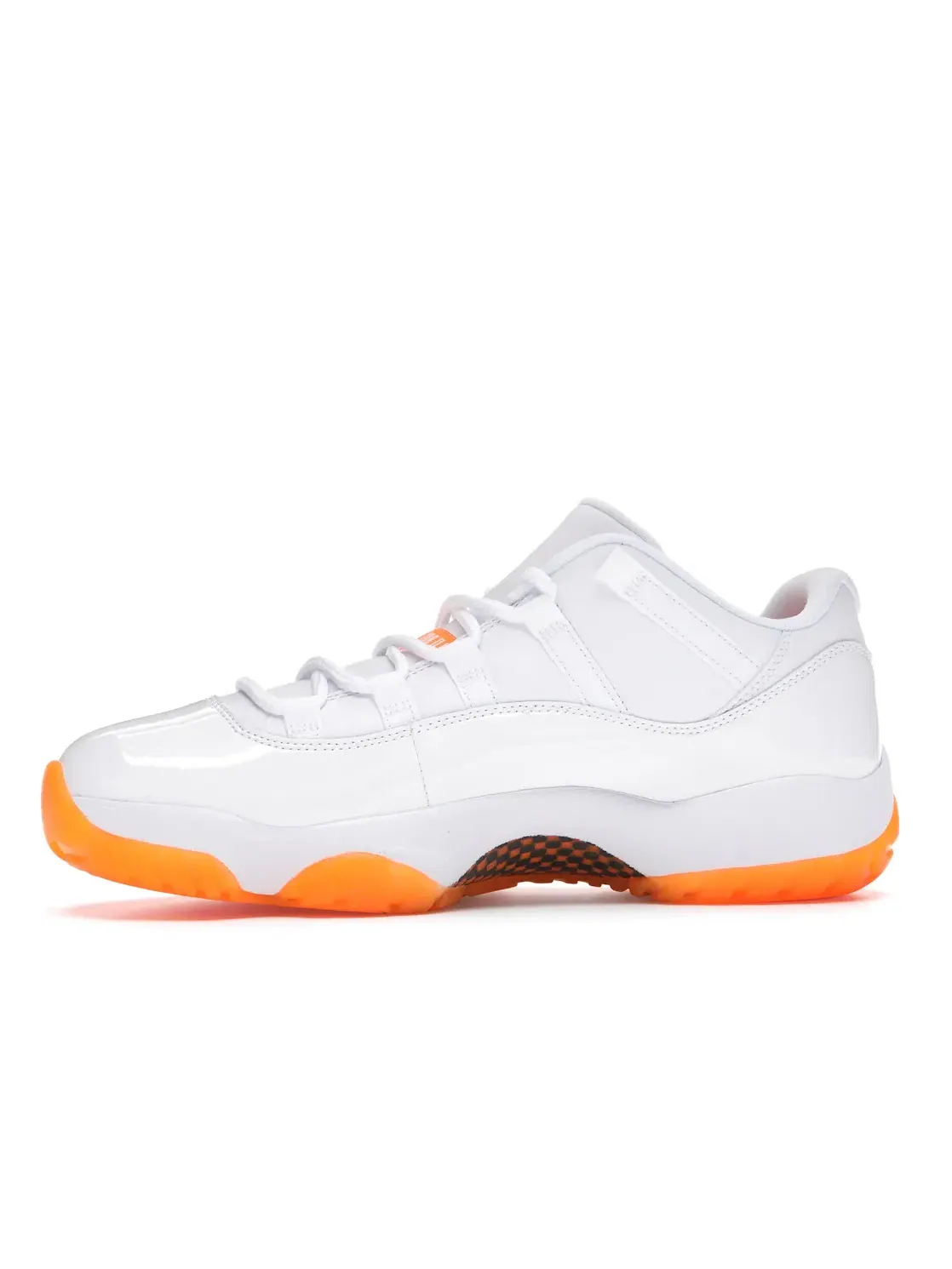 Женские кроссовки Lifestyle с низким профилем Jordan 11 Retro Low — изображение 3 из 4, белый/яркий
