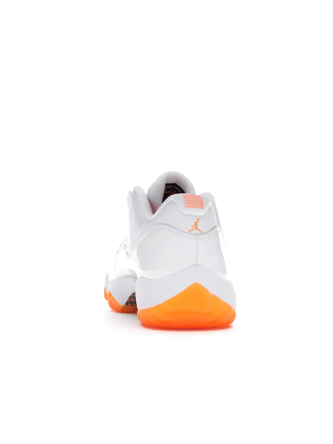 Женские кроссовки Lifestyle с низким профилем Jordan 11 Retro Low — изображение 4 из 4, белый/яркий