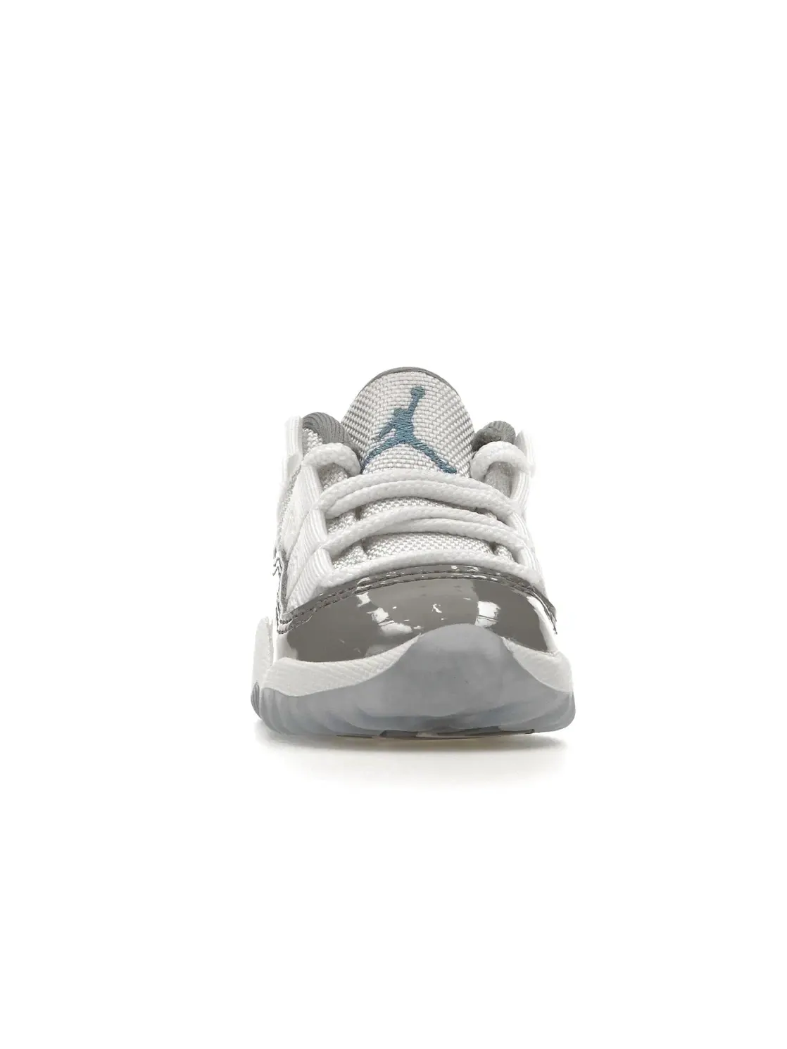 Детские кроссовки Lifestyle с патентованной кожей Jordan 11 Retro Low — изображение 2 из 4, белый/серый/синий