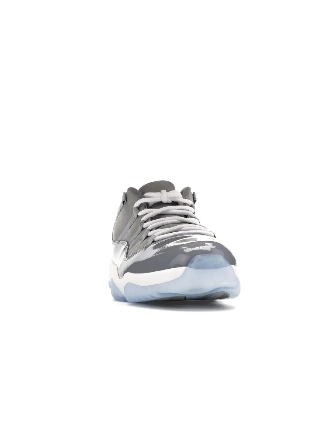 Мужские кроссовки из замши и кожи с моделью Jordan 11 Retro Low Jordan — изображение 2 из 4, серый/белый