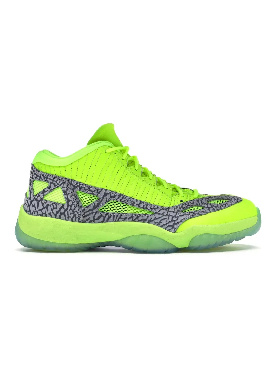 Мужские кроссовки Lifestyle с ярким цветом Air Jordan 11 Retro Low IE Jordan — изображение 1 из 4, серый