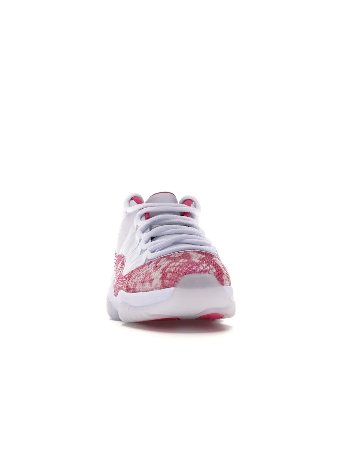 Женские кроссовки с низким верхом Jordan 11 Retro Low — изображение 2 из 4, белый//черный