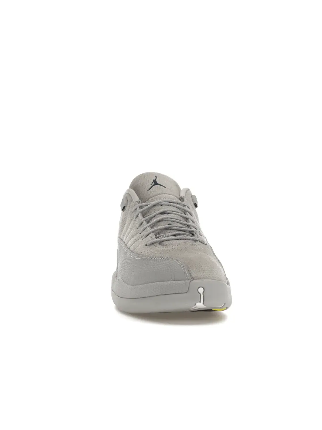 Мужские кроссовки с замшевым верхом Jordan 12 Retro Low Jordan — изображение 2 из 4, серый/темно-синий