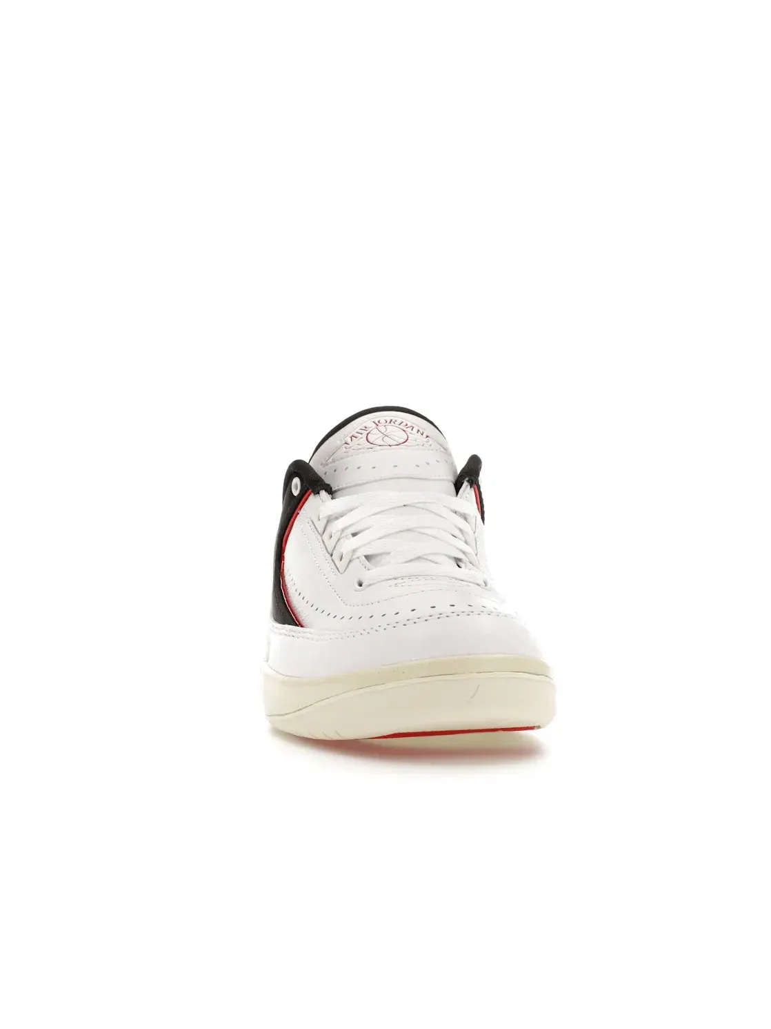 Женские кроссовки с низким верхом Jordan 2 Retro Low Chicago Twist Jordan — изображение 2 из 4, белый/красный-черный