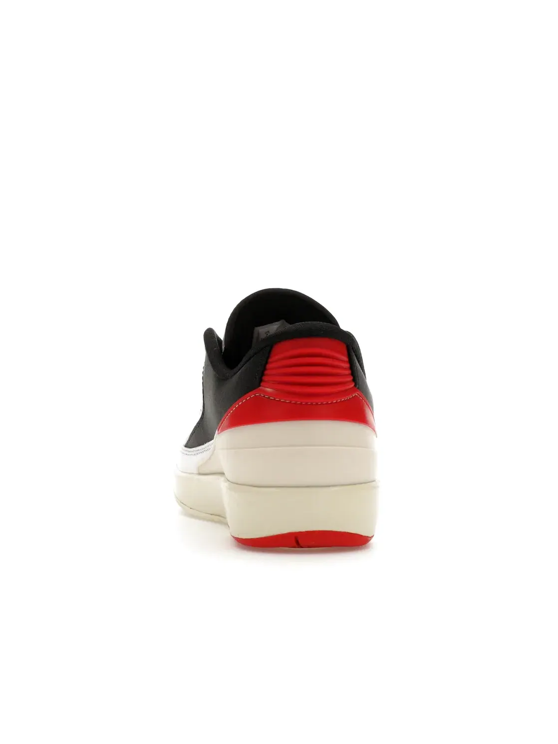 Женские кроссовки с низким верхом Jordan 2 Retro Low Chicago Twist Jordan — изображение 4 из 4, белый/красный-черный